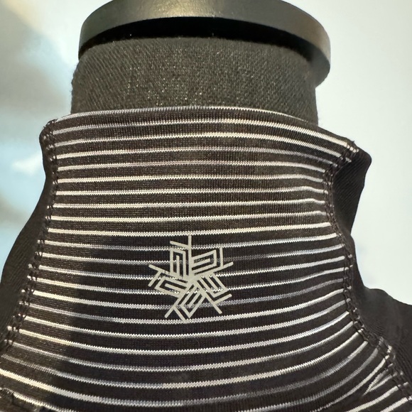 Tek Gear Black and Gray Striped Top - Picture 4 of 5